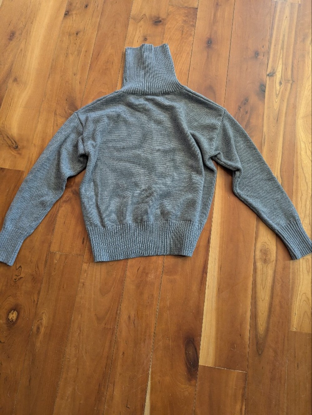 Women's Gray Turtleneck Sweater - Cozy Ribbed Cowl